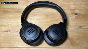 best noise-cancelling headphones with mic